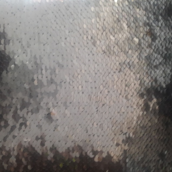 Poshmark Seller / Buyer - Picture 4 of 5